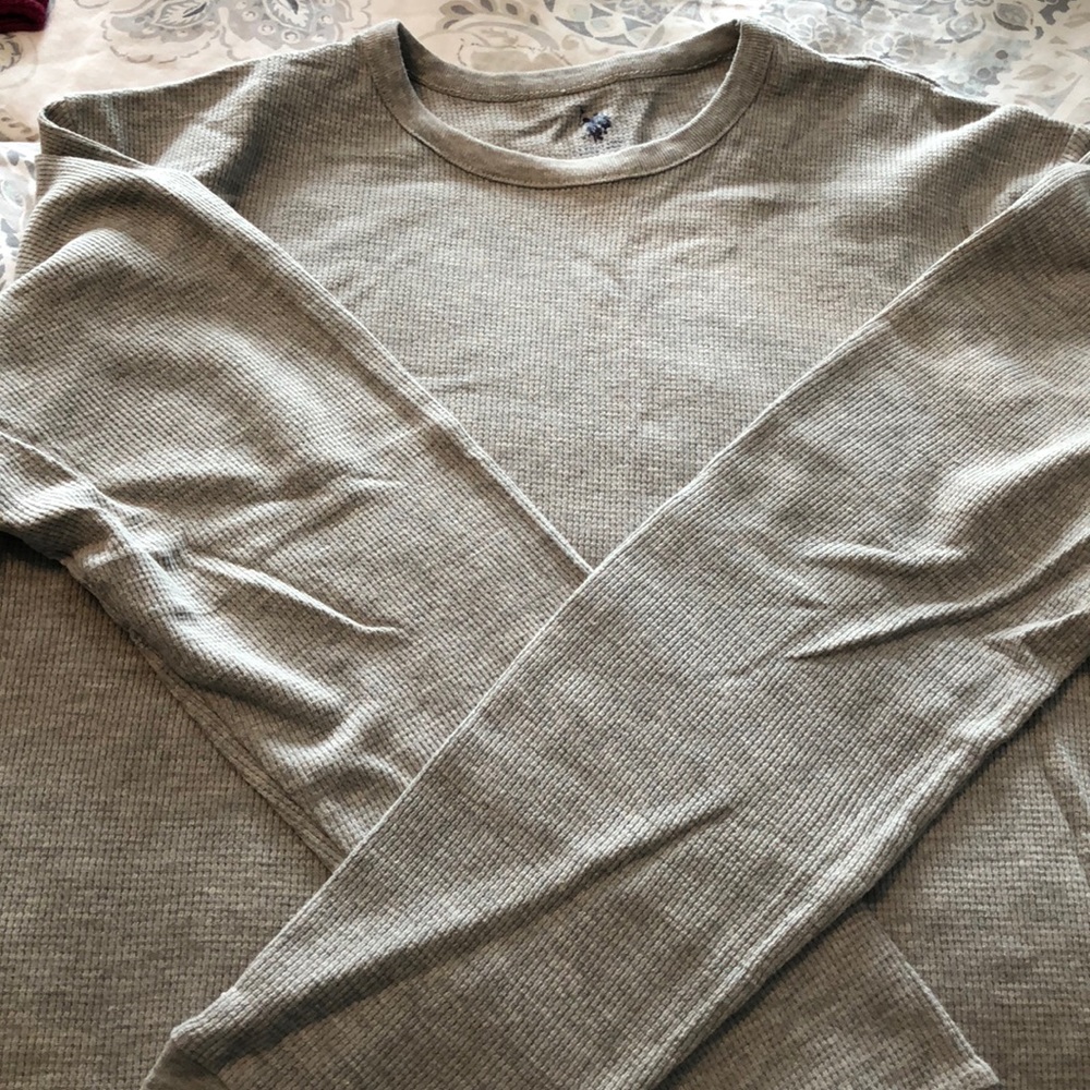 Men’s large Polo thermal top